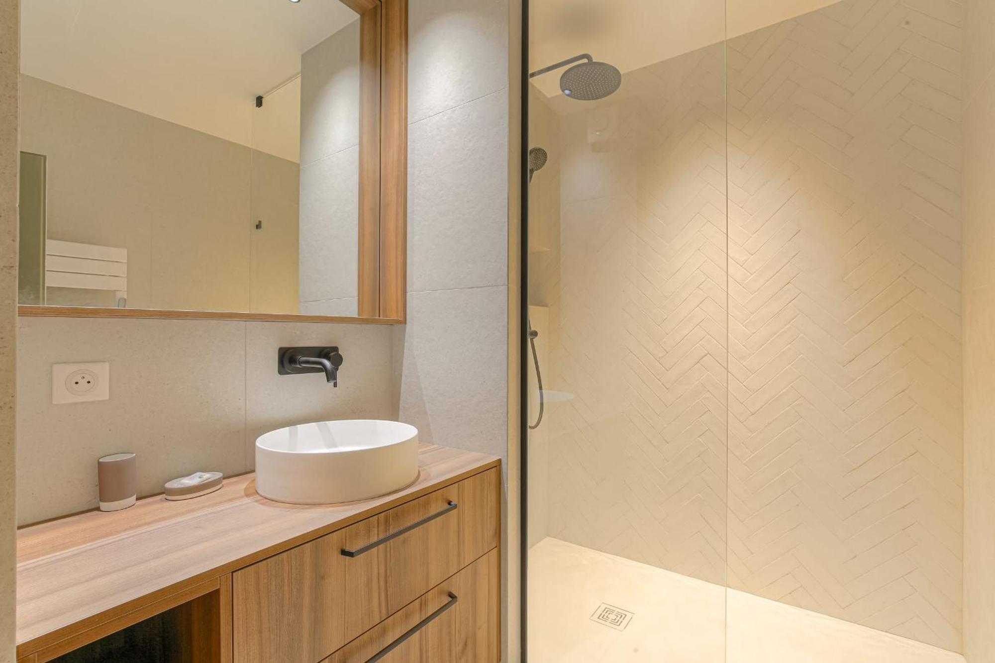 Luxe Et Design Avec Parking Gratuit Apartment Lyon Bagian luar foto